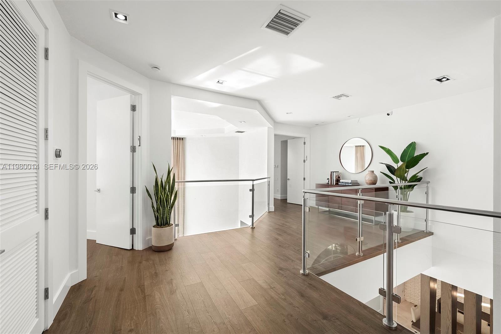 HARBOR ISLANDS - Residential