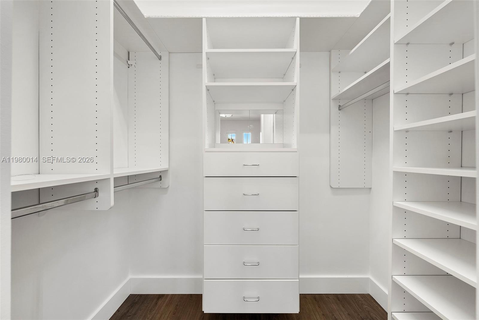 HARBOR ISLANDS - Residential