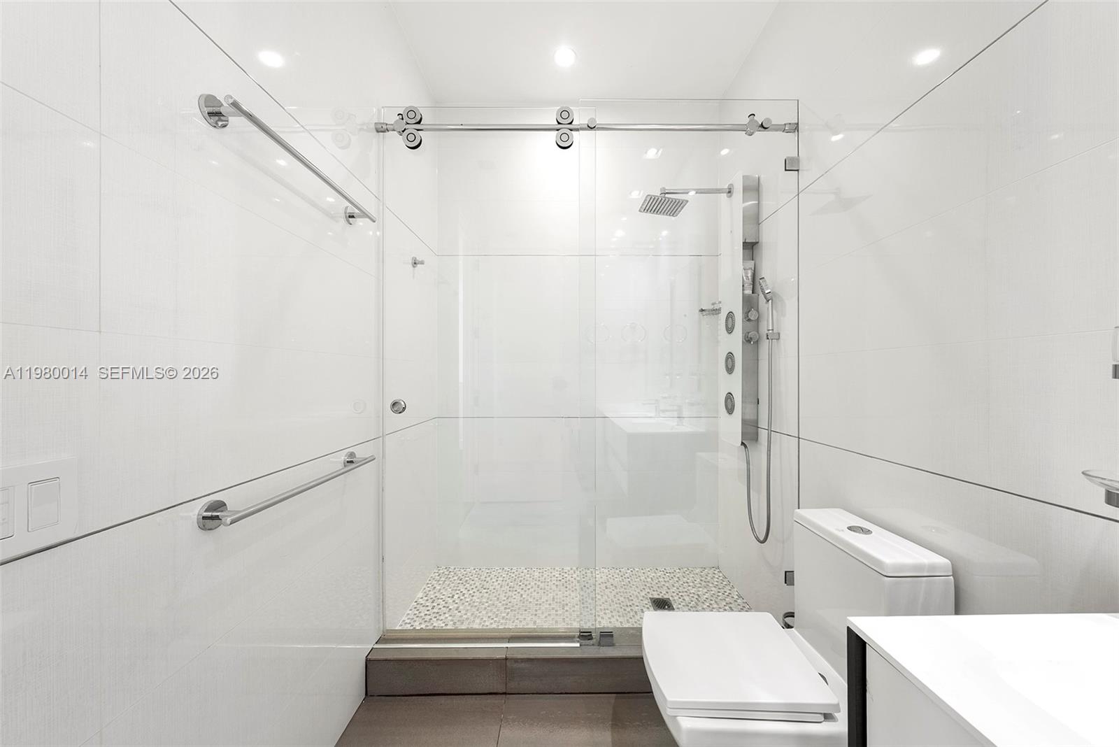 HARBOR ISLANDS - Residential