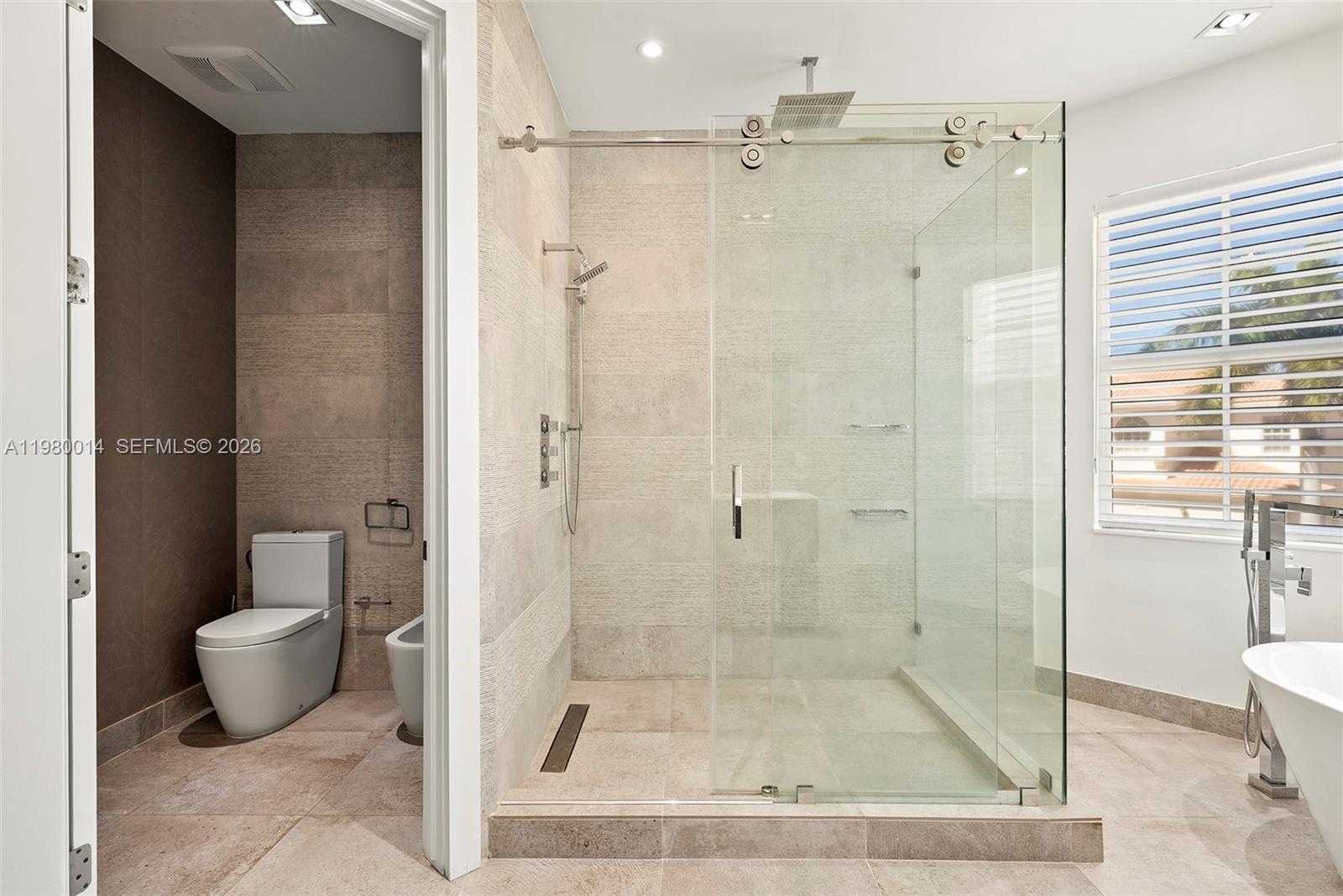 HARBOR ISLANDS - Residential