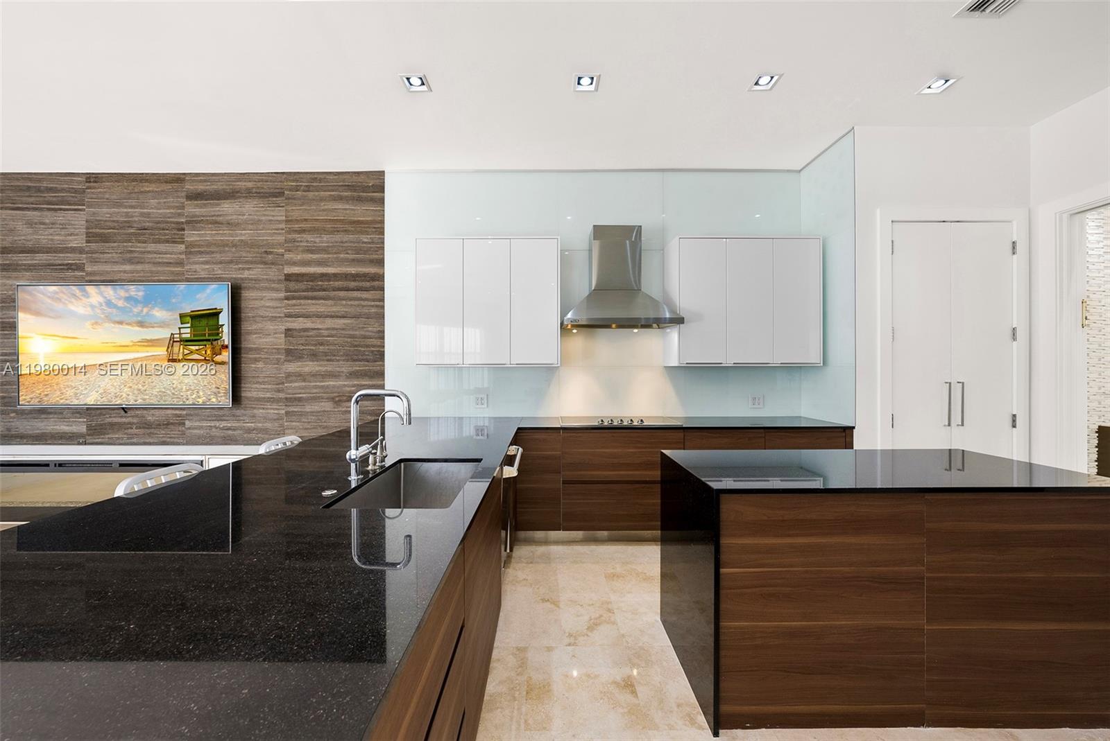 HARBOR ISLANDS - Residential