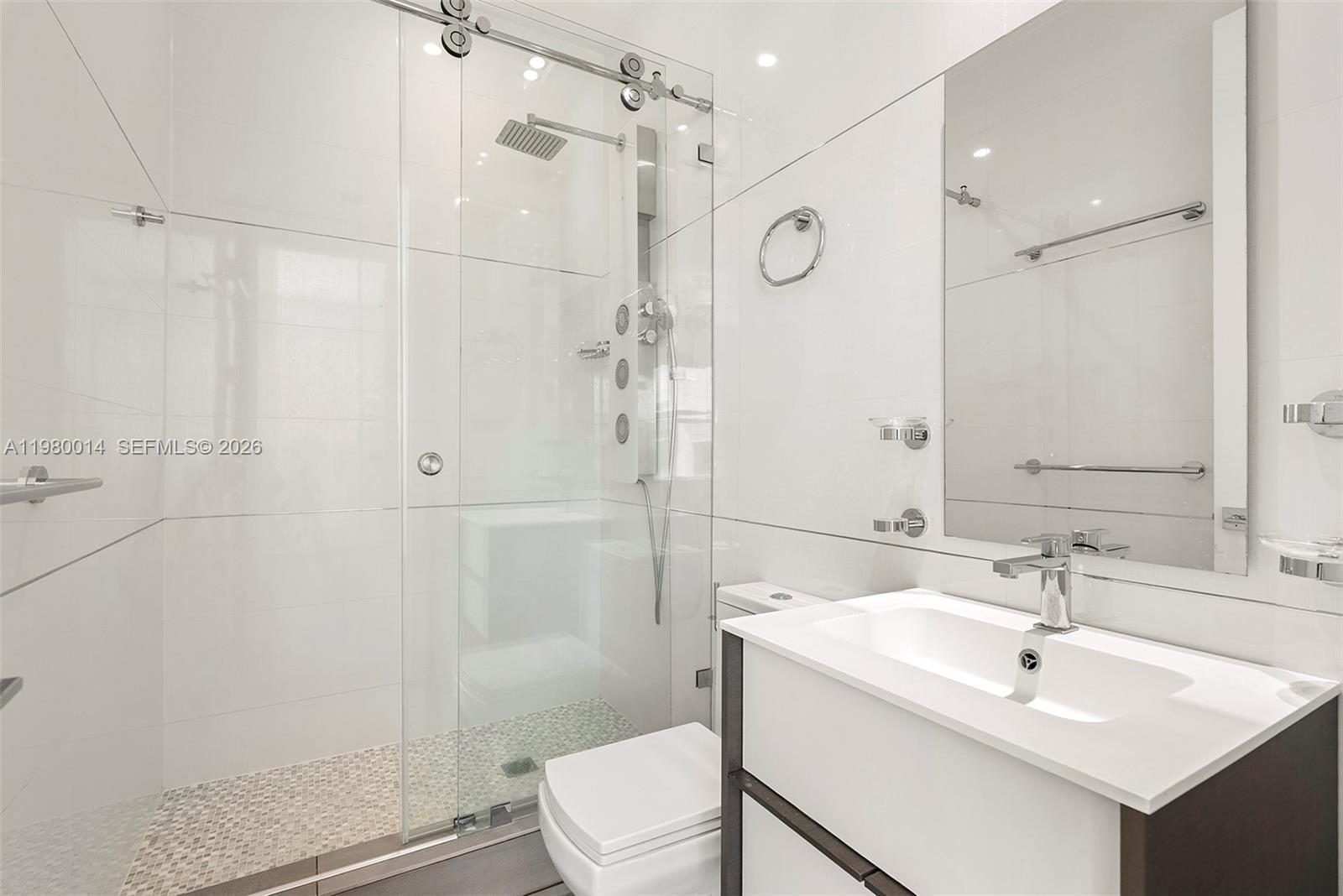 HARBOR ISLANDS - Residential