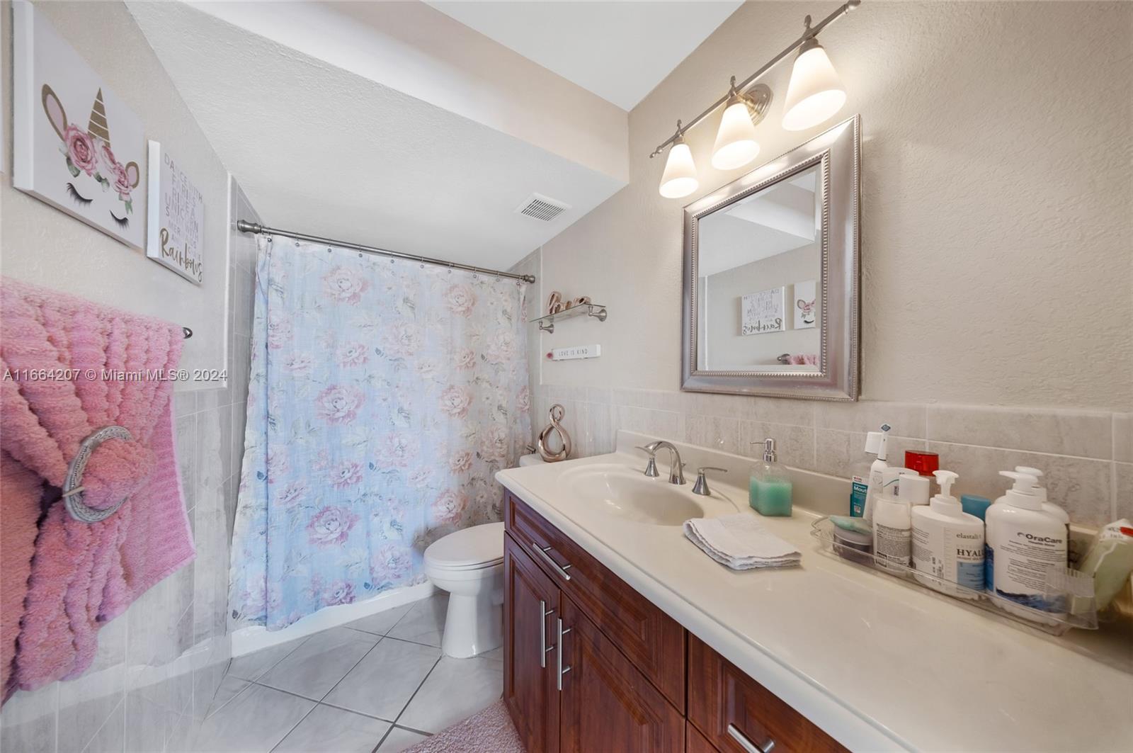 CLIFTON CONDO - Residential