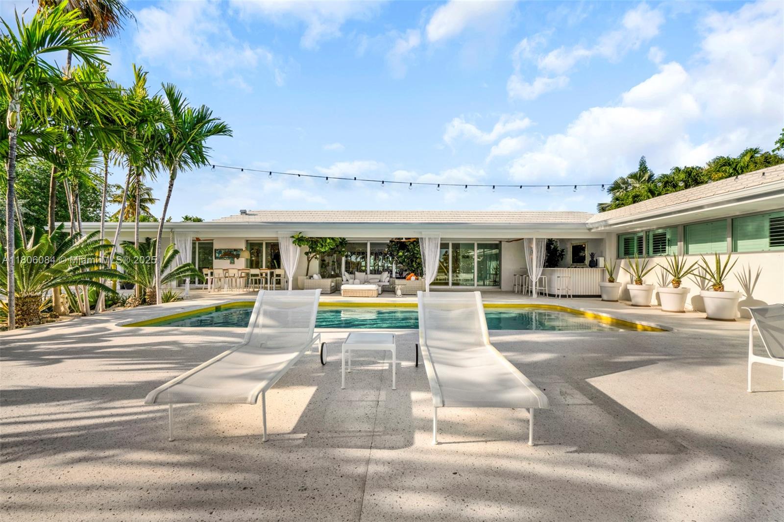 CAPE FLA SUB SEC 2 - Residential Lease