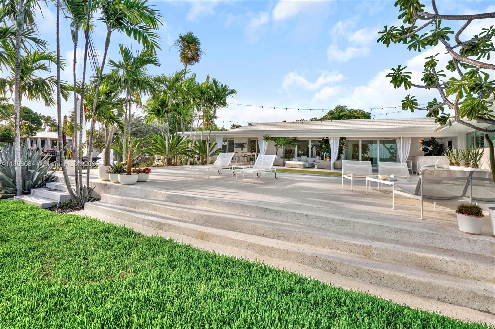 CAPE FLA SUB SEC 2 - Residential Lease