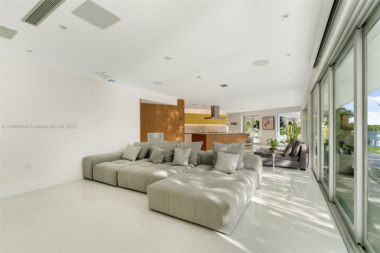 CAPE FLA SUB SEC 2 - Residential Lease