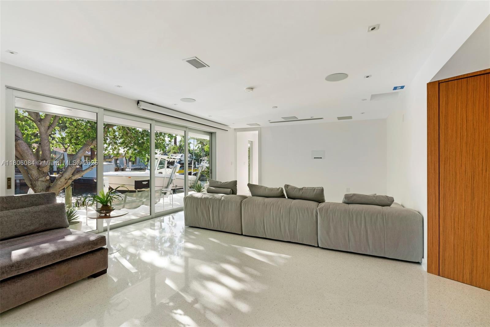 CAPE FLA SUB SEC 2 - Residential Lease