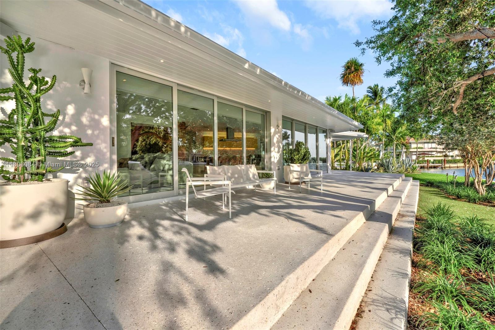 CAPE FLA SUB SEC 2 - Residential Lease