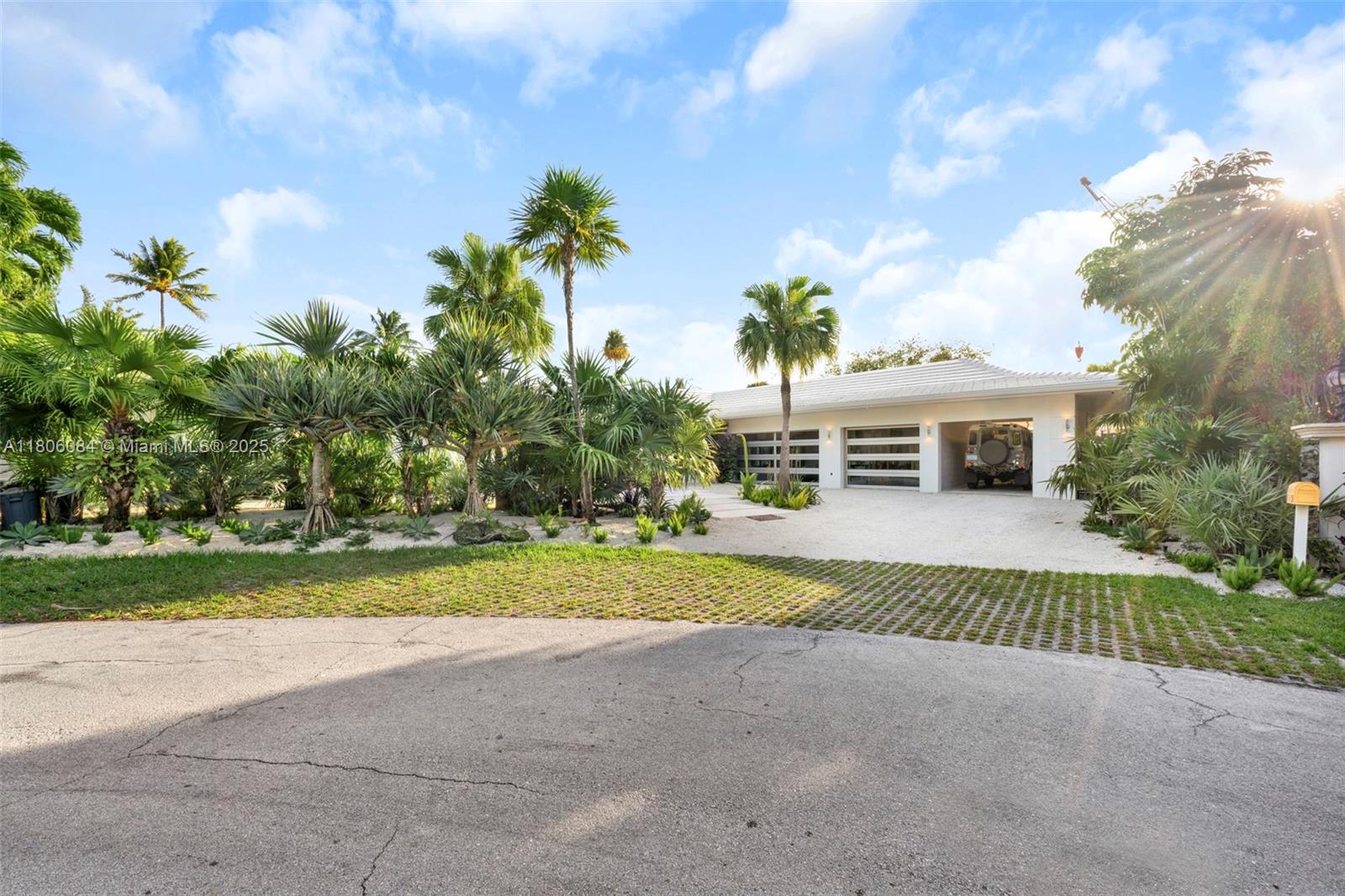 CAPE FLA SUB SEC 2 - Residential Lease