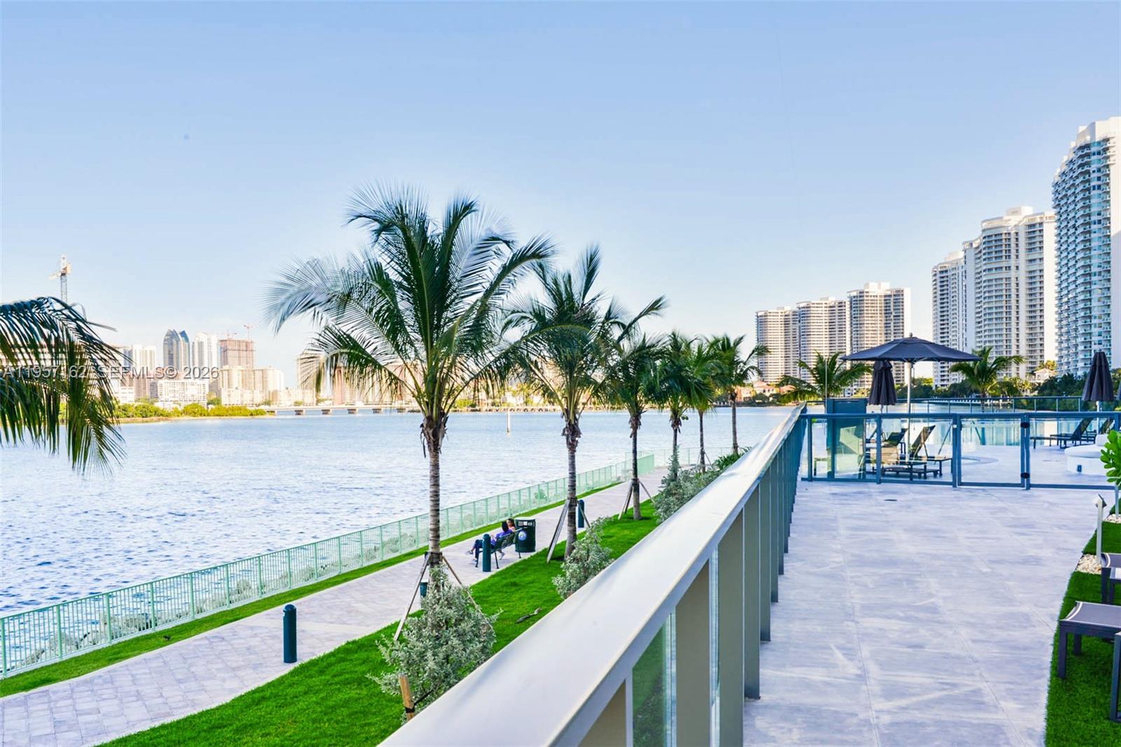 ECHO CONDO - Residential