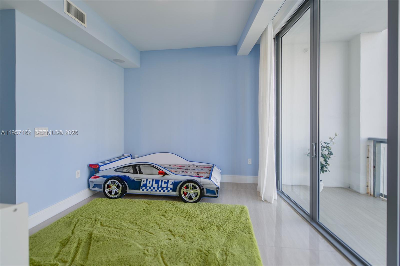 ECHO CONDO - Residential