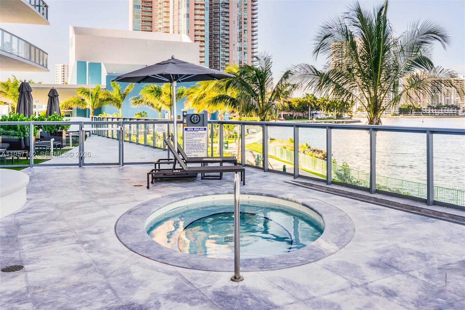 ECHO CONDO - Residential