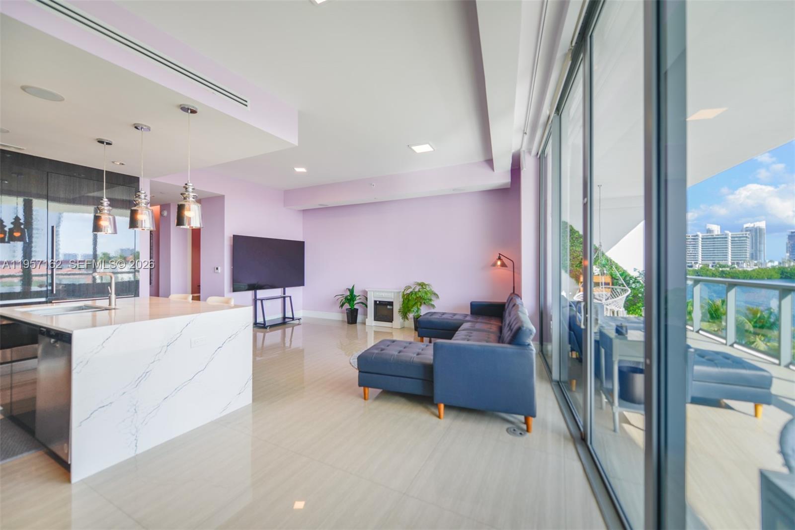 ECHO CONDO - Residential