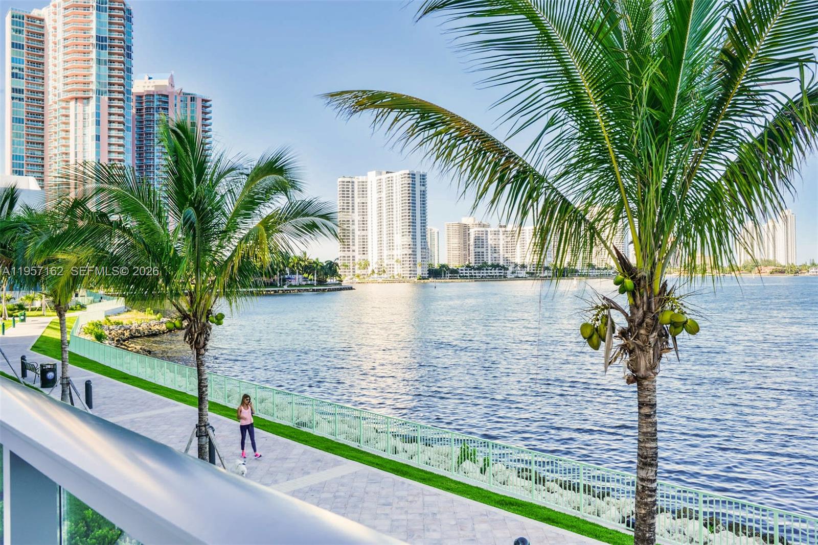 ECHO CONDO - Residential