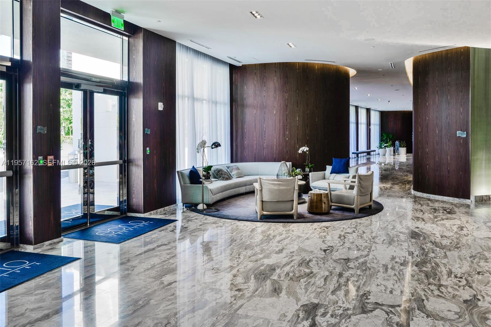 ECHO CONDO - Residential