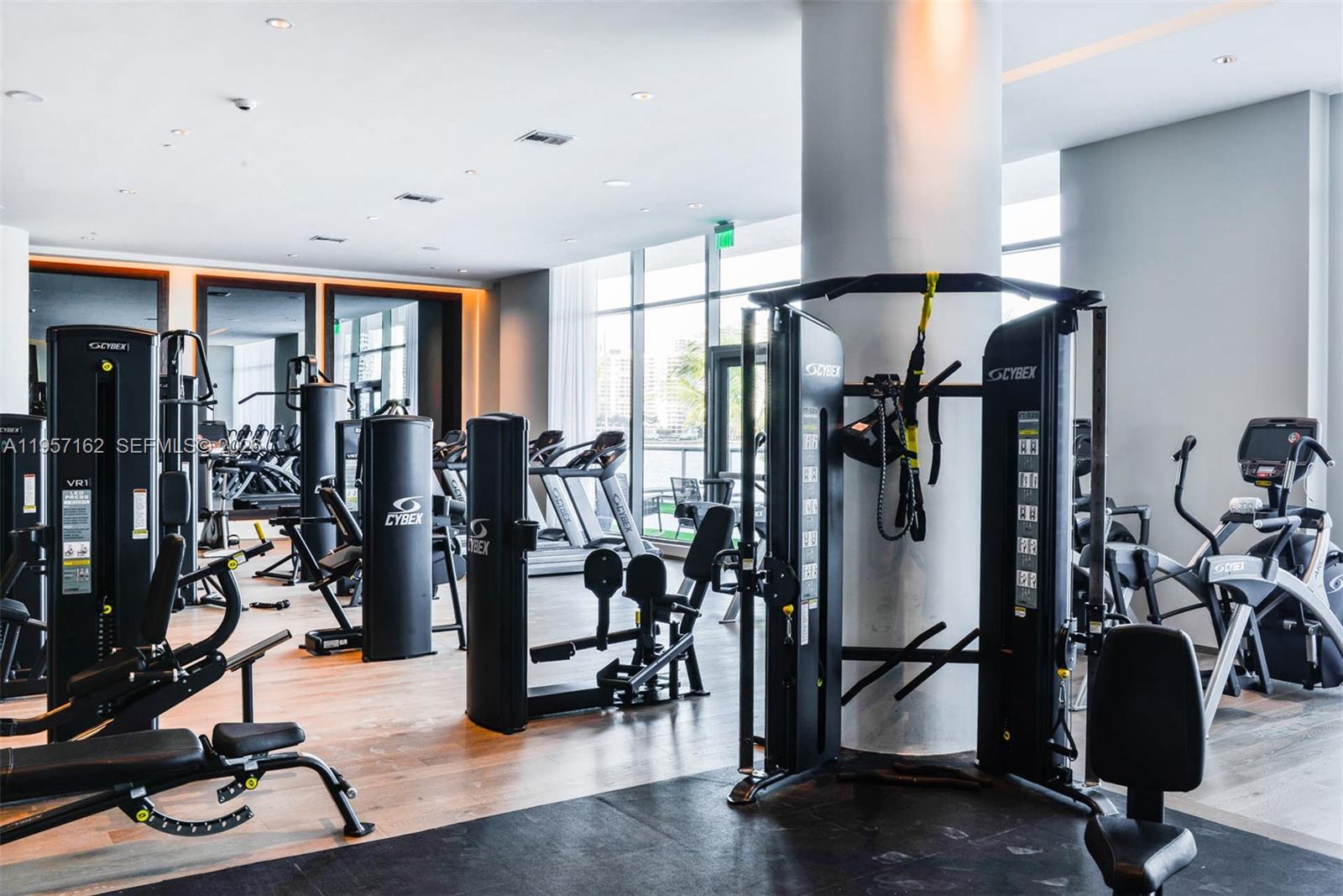 ECHO CONDO - Residential