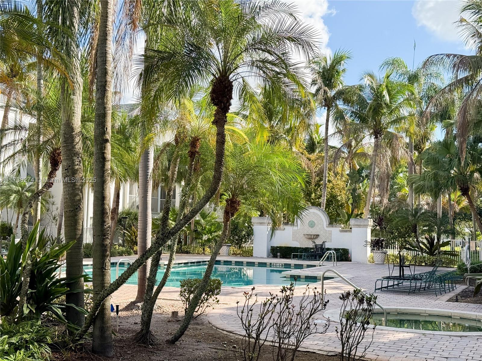 5686 Rock Island Rd 123, Tamarac, Broward County, Florida - 1 Bedrooms  
1 Bathrooms - 