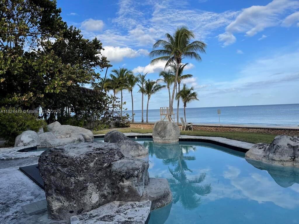 625 Ocean Blvd, Golden Beach, FL, 33160/$24,950,000 3 625 Ocean Blvd