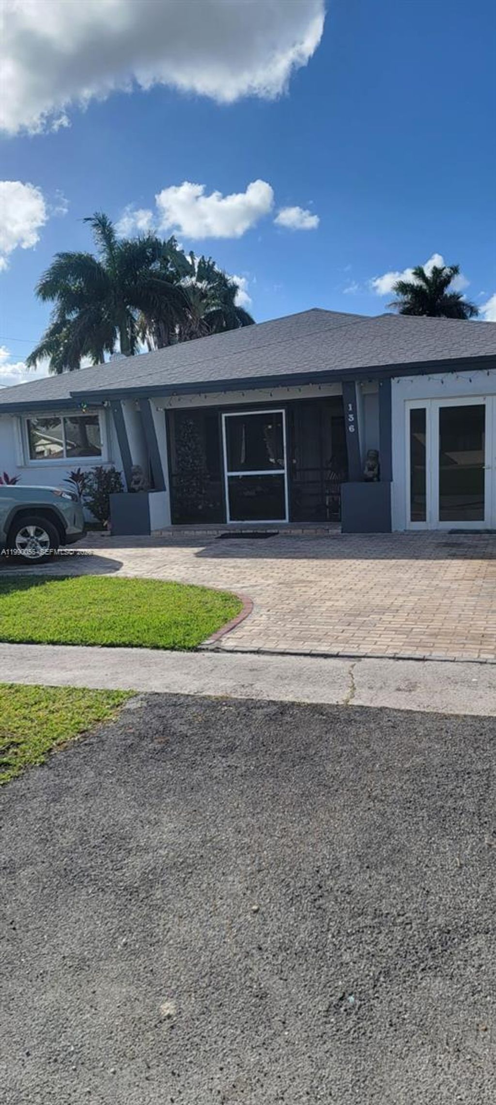 Photo of 136 SE 2nd Ct, Dania Beach, FL 33004 (MLS # A11990055)