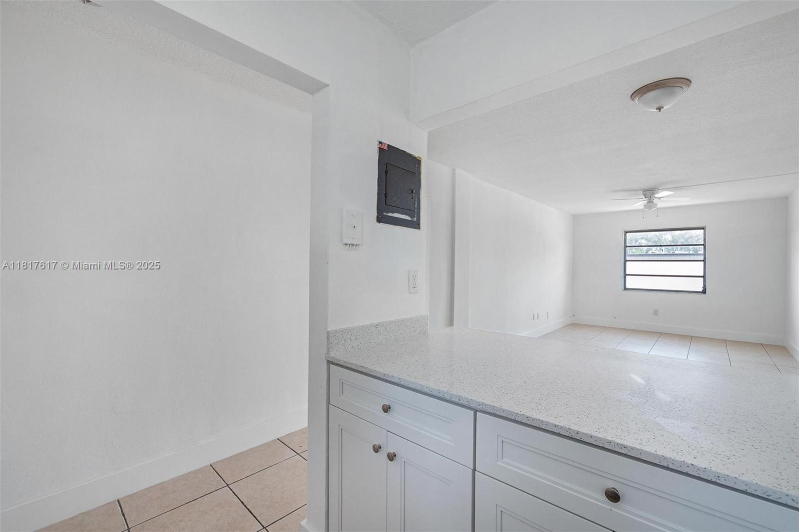 405 W 11th St 11