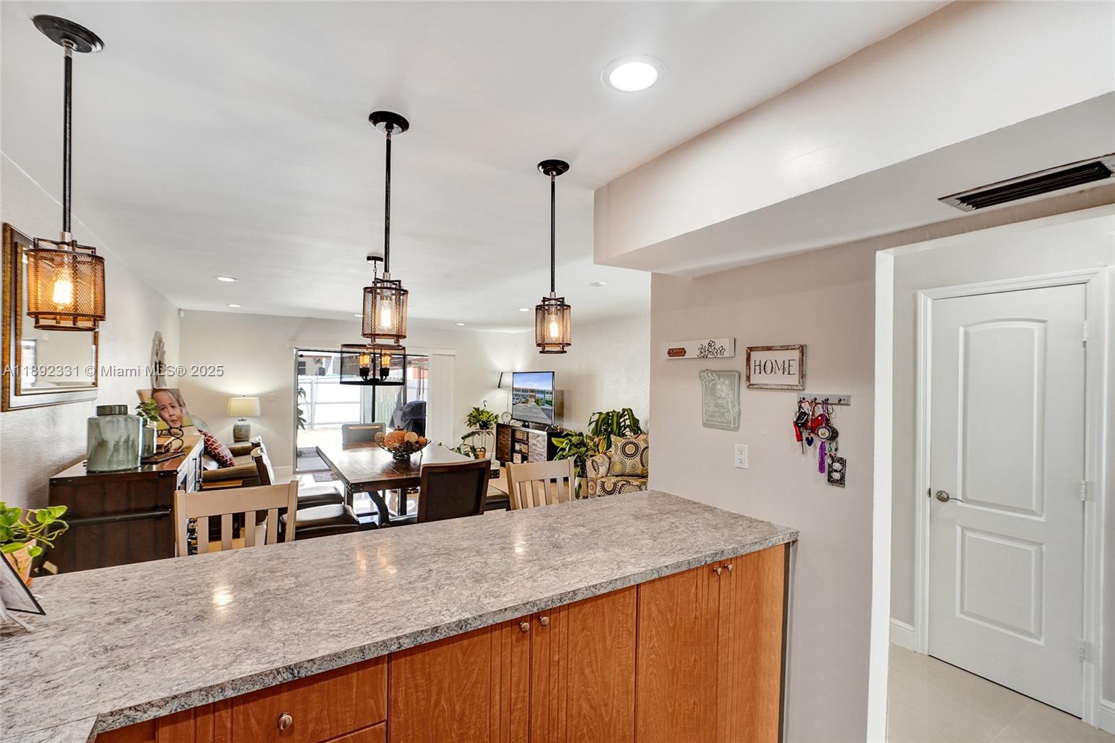 FIRST ADDN TO PALM SPRING - Residential