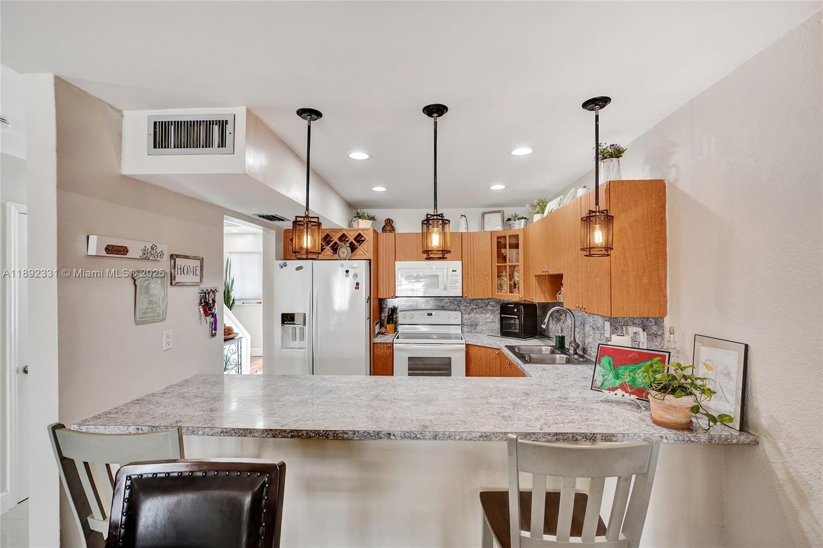 FIRST ADDN TO PALM SPRING - Residential