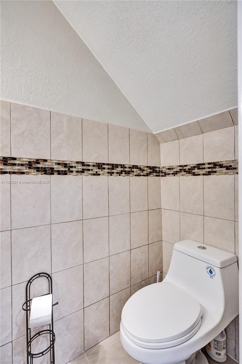 FIRST ADDN TO PALM SPRING - Residential