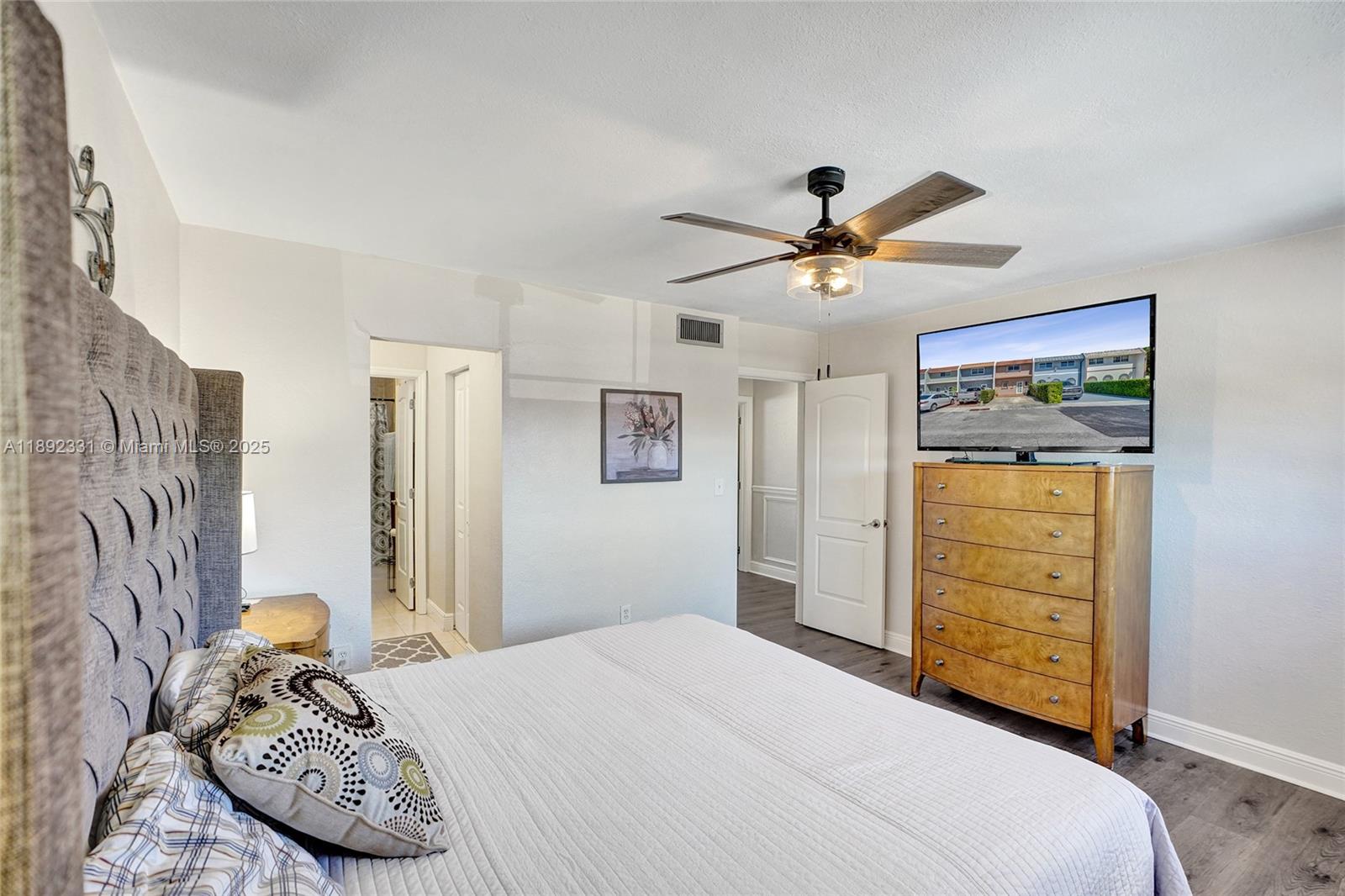FIRST ADDN TO PALM SPRING - Residential