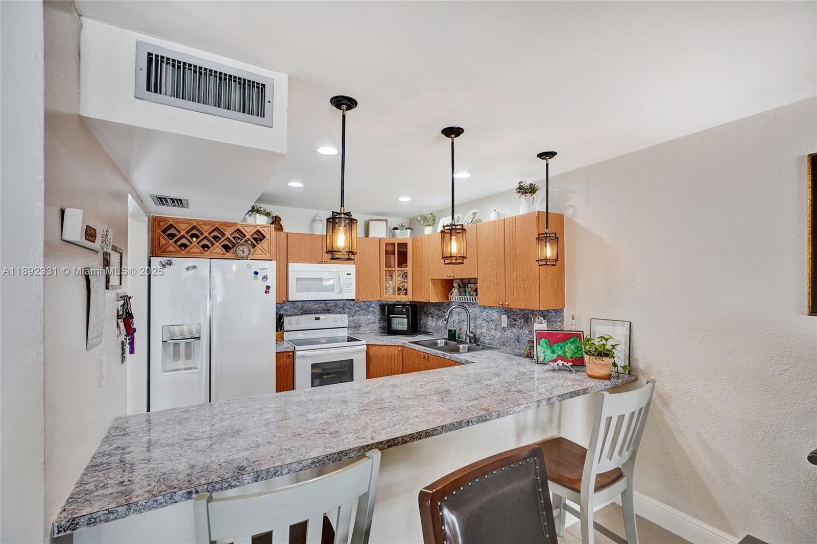 FIRST ADDN TO PALM SPRING - Residential