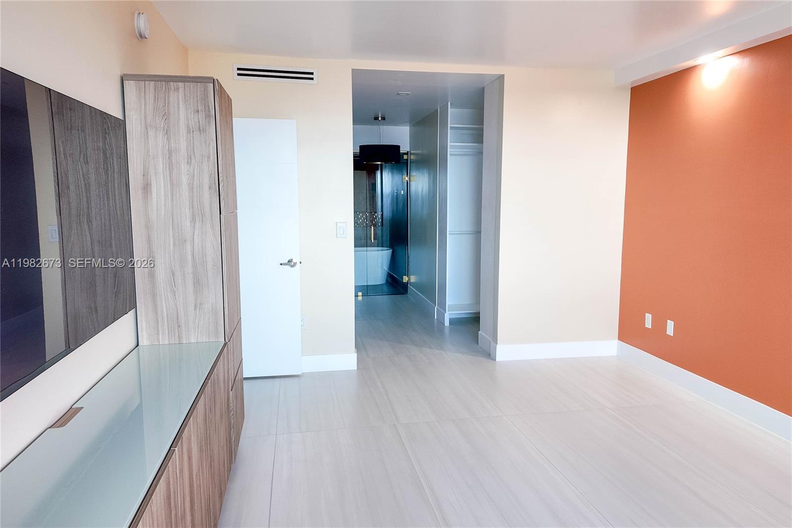 HEMISPHERES CONDO - Residential Lease