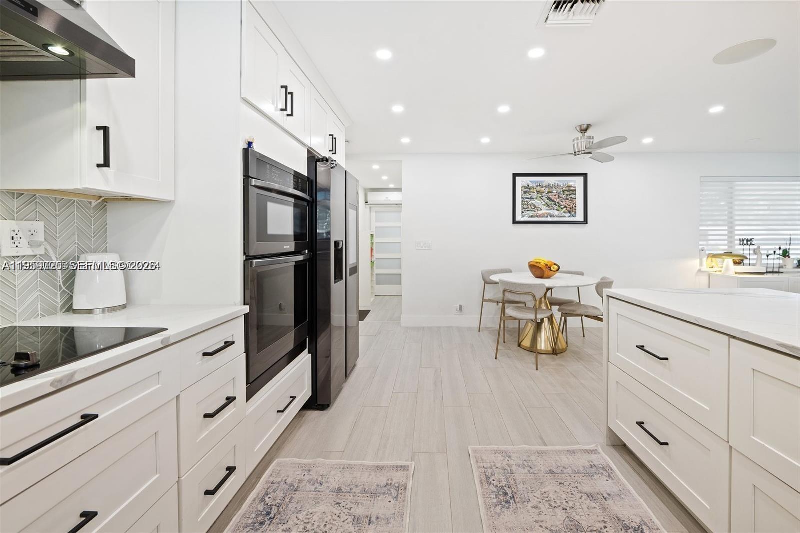 ROSE MANOR - Residential