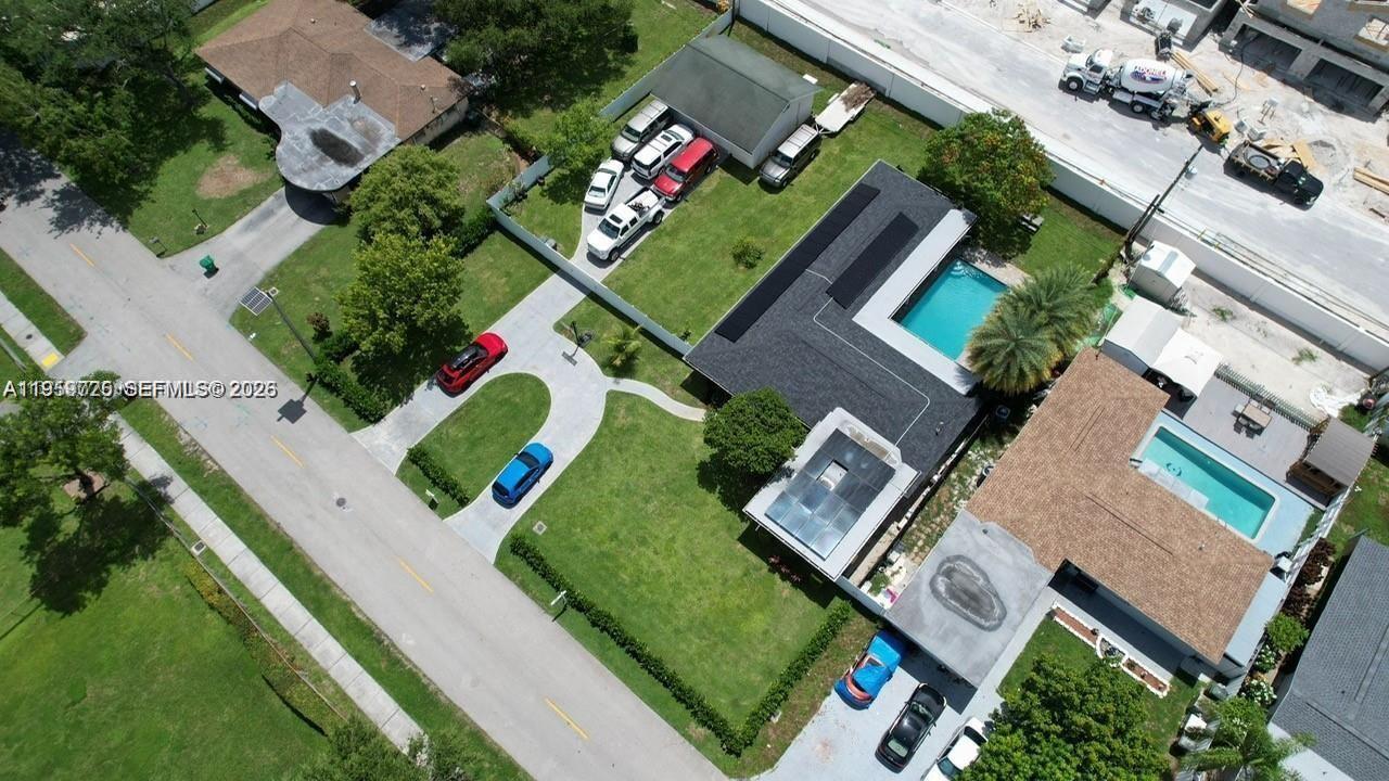 ROSE MANOR - Residential