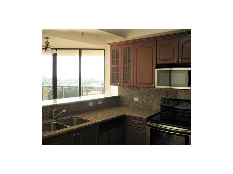 THE LUXOR RESIDENCES COND - Residential Lease