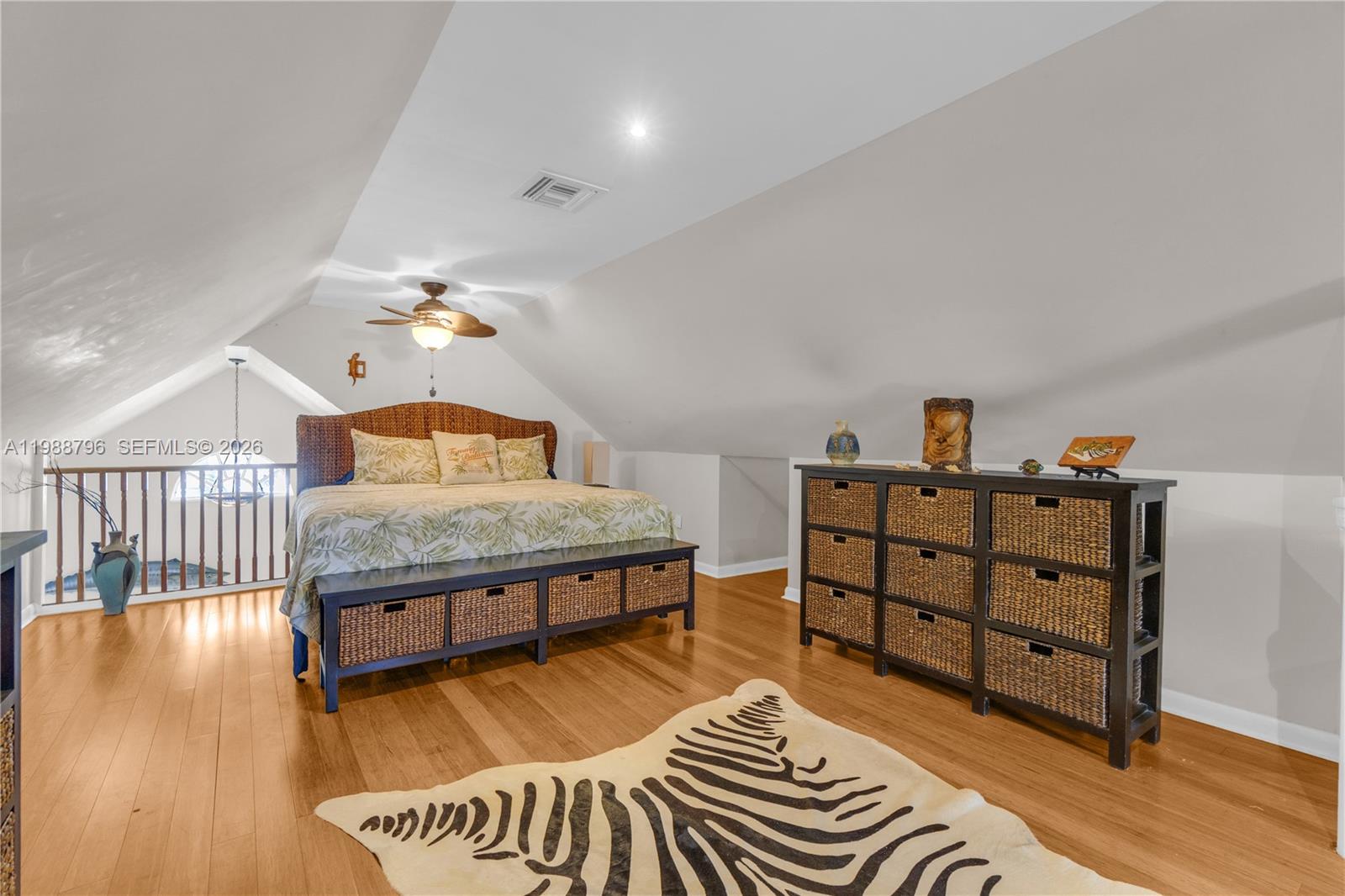 HOLLYWOOD - Residential