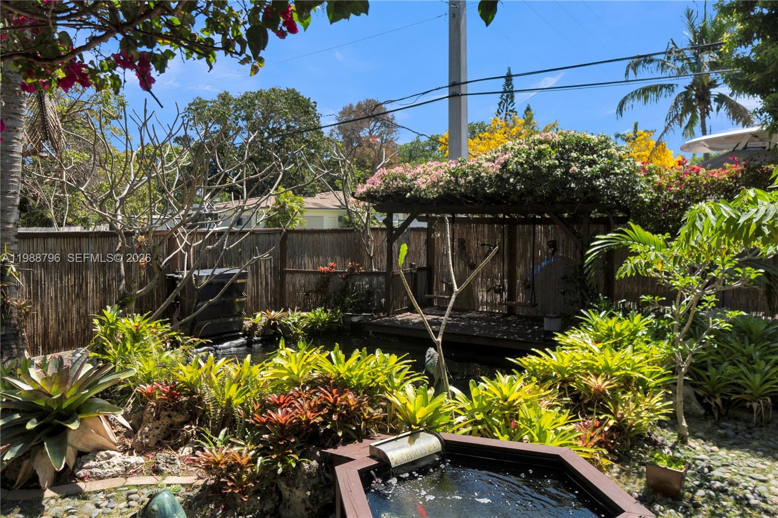 HOLLYWOOD - Residential