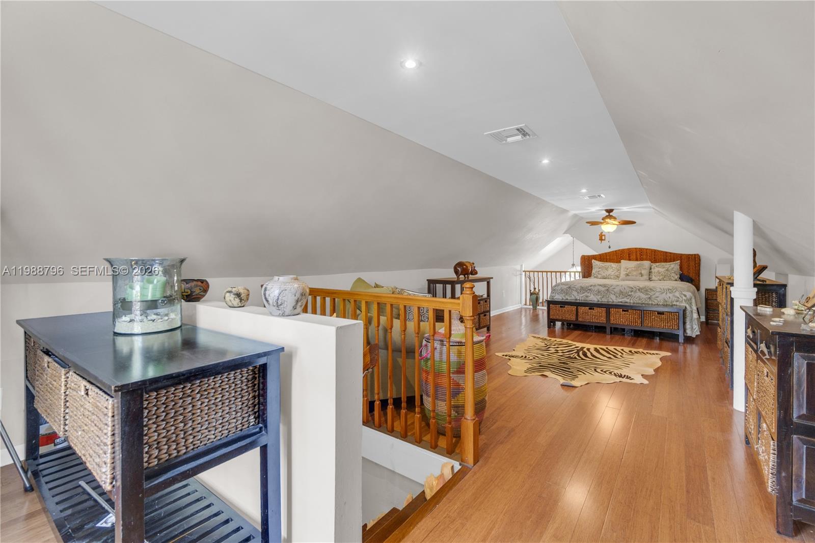 HOLLYWOOD - Residential