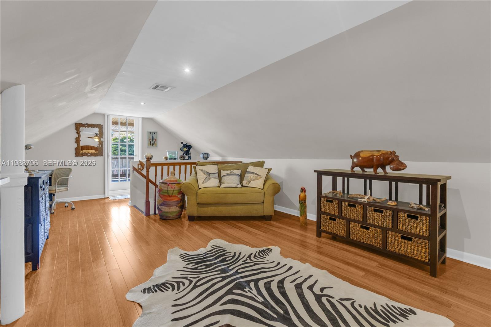 HOLLYWOOD - Residential