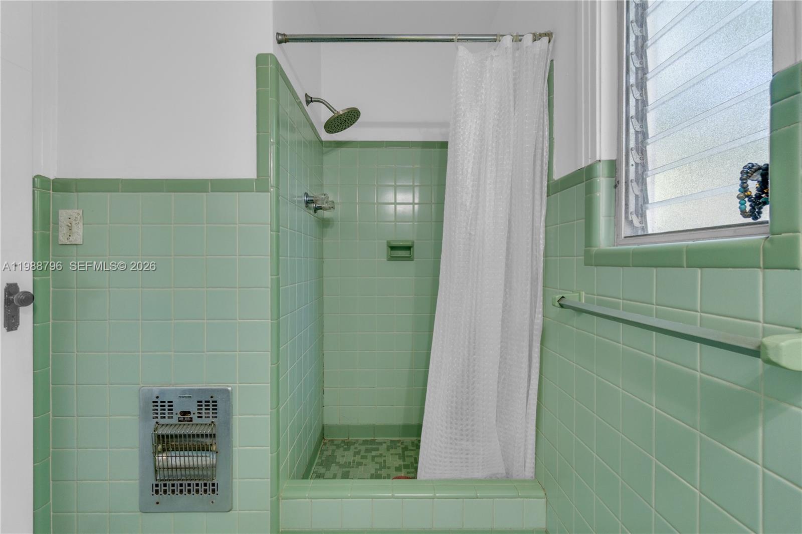 HOLLYWOOD - Residential