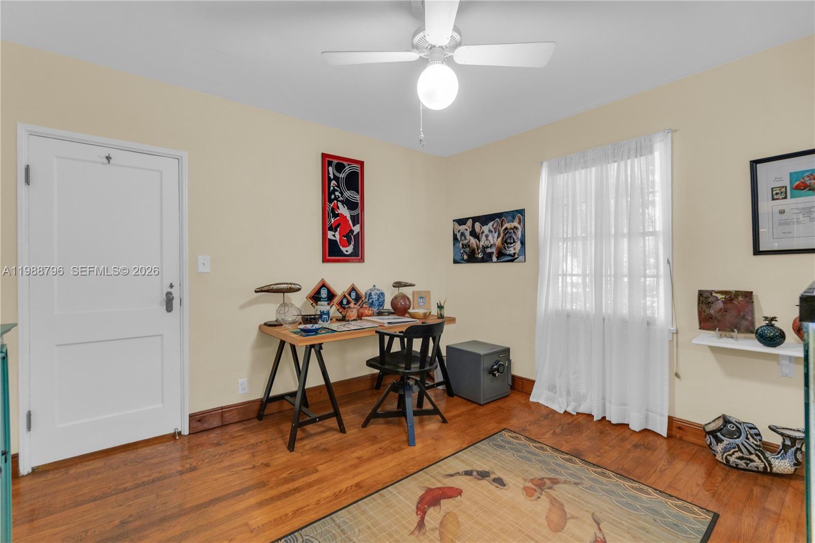 HOLLYWOOD - Residential