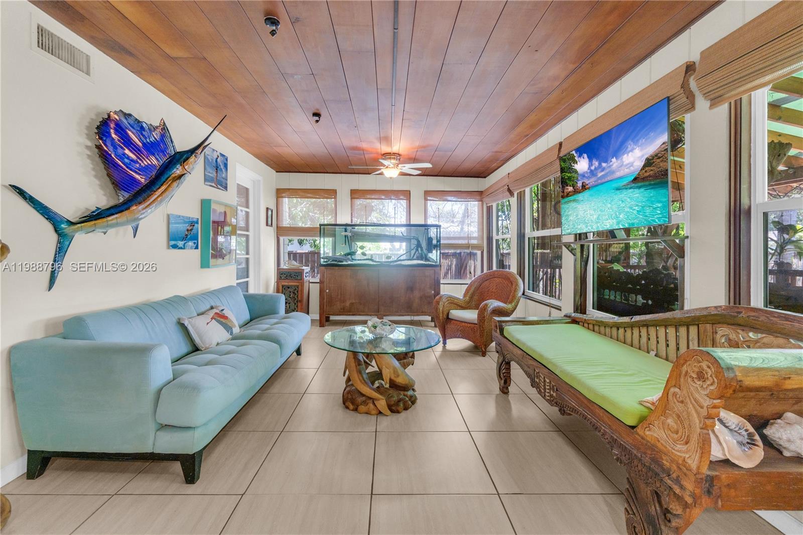 HOLLYWOOD - Residential