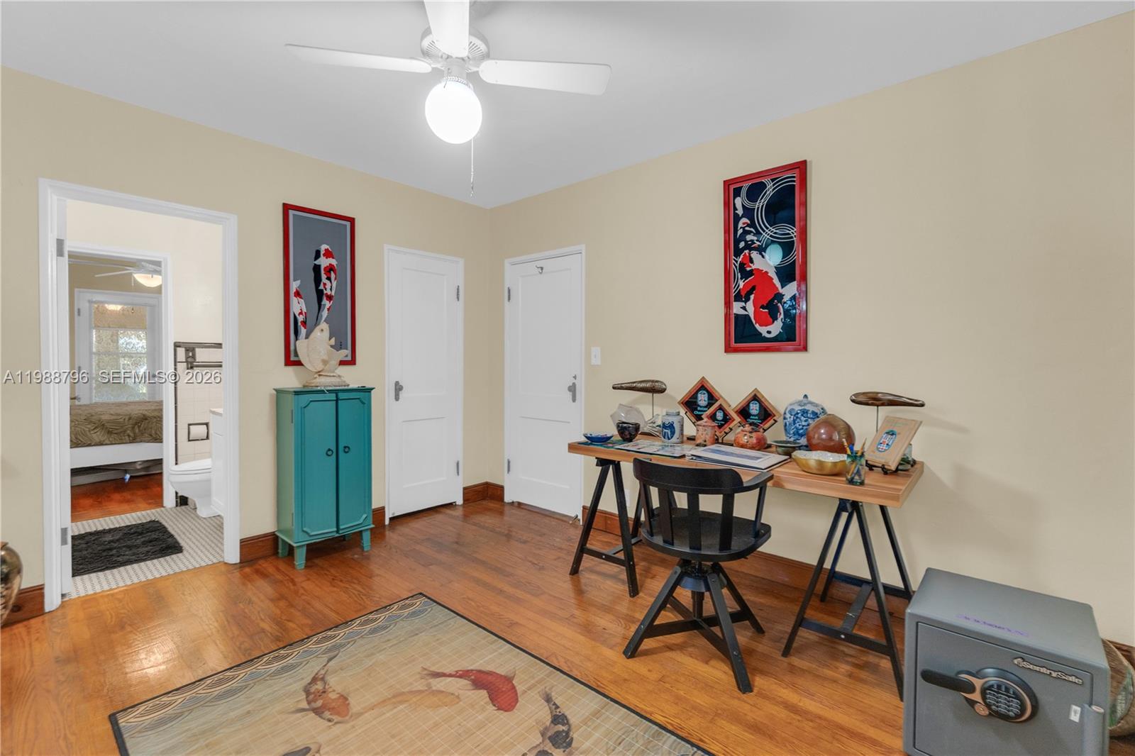 HOLLYWOOD - Residential