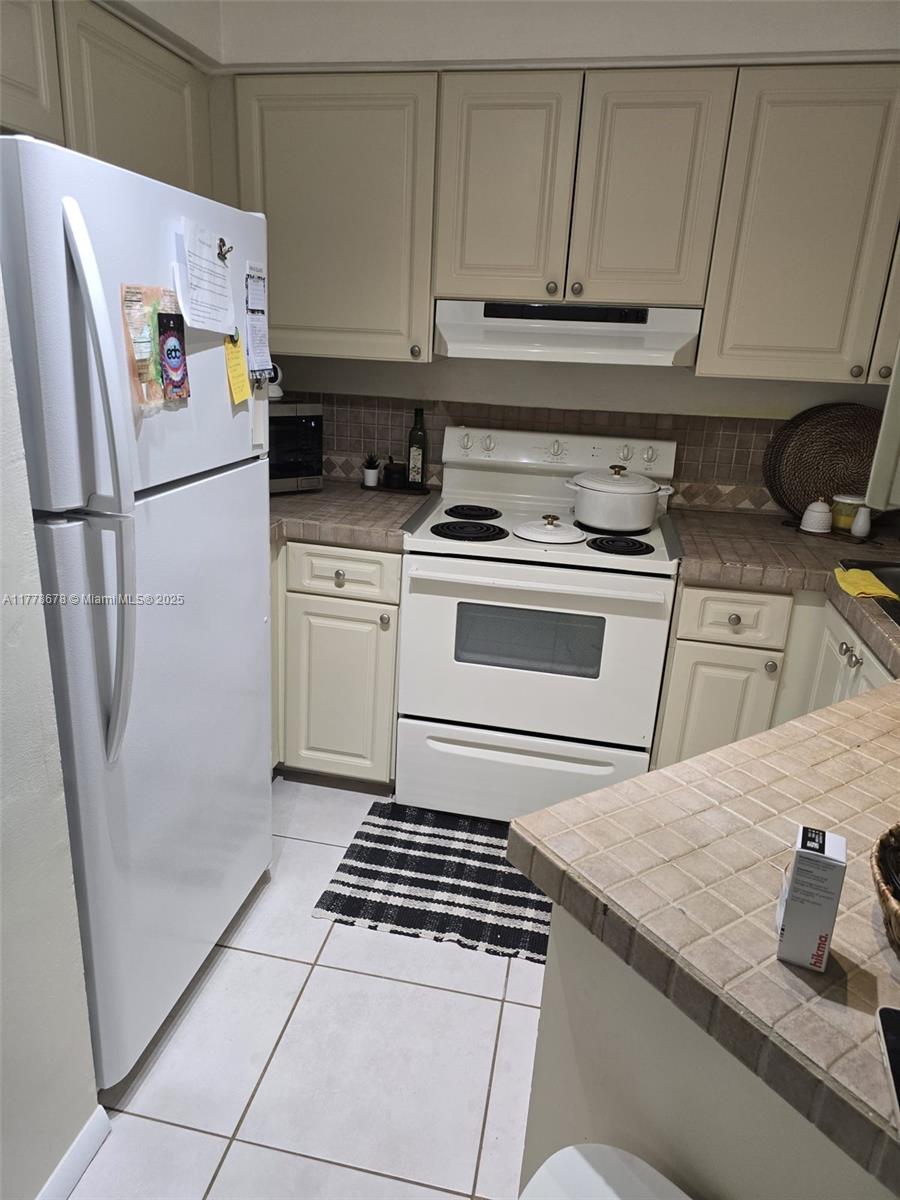 VERABELLA FALLS CONDO - Residential