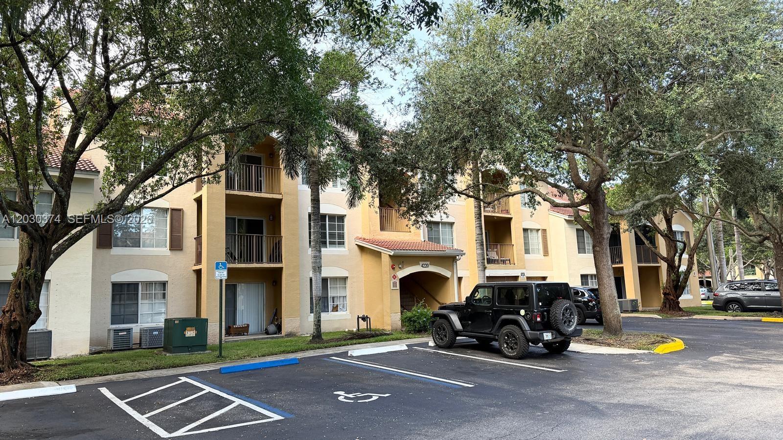 4220 San Marino Blvd 303 - Image 1