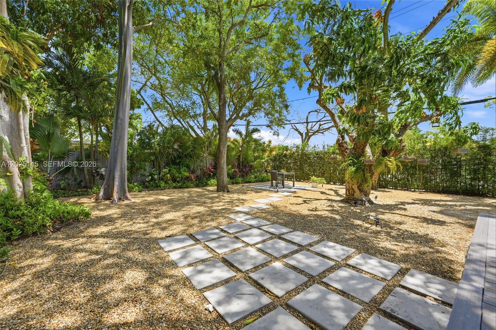THE PINES - Residential