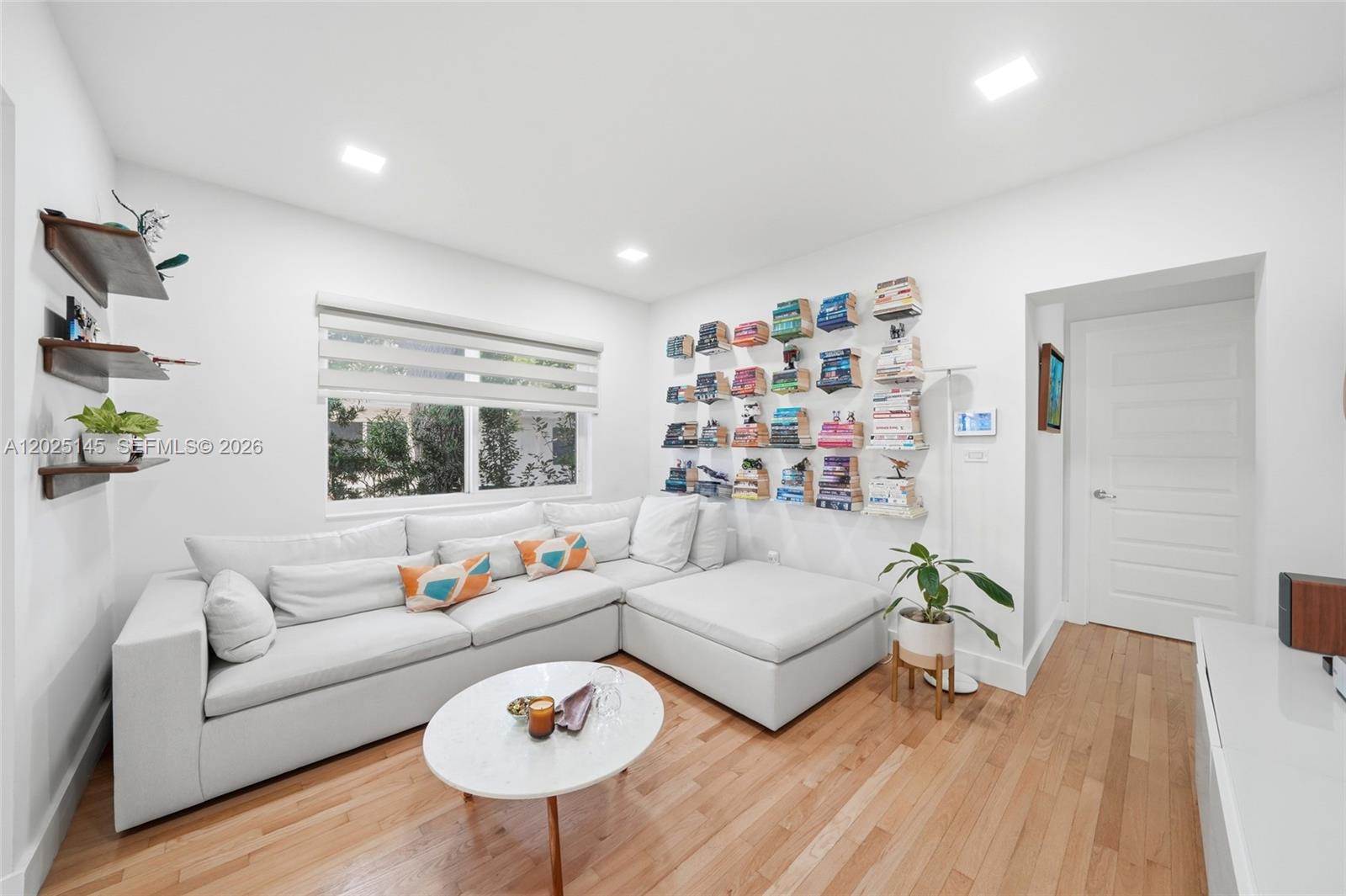 THE PINES - Residential