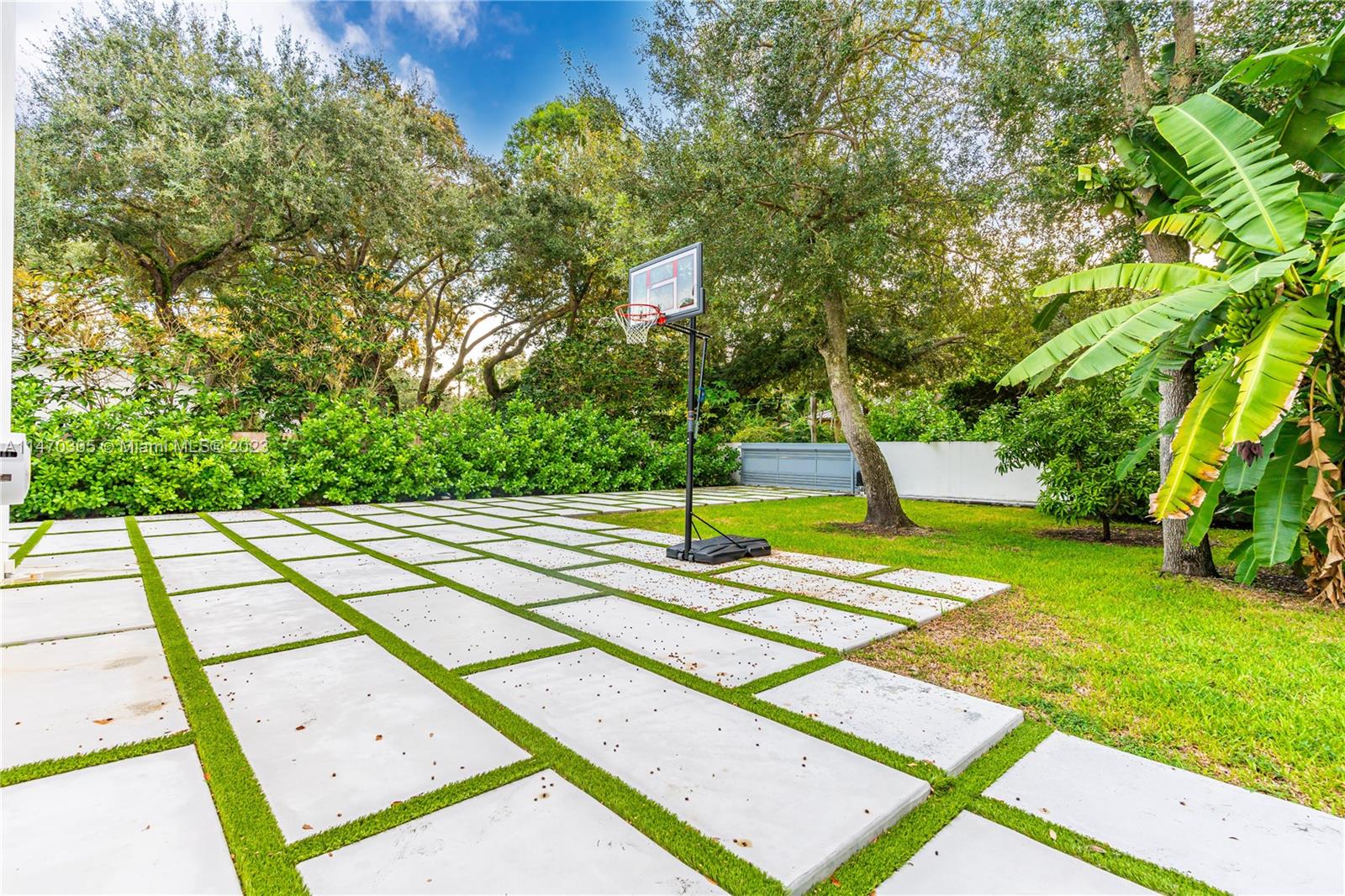 ROBERTS SUB - Residential