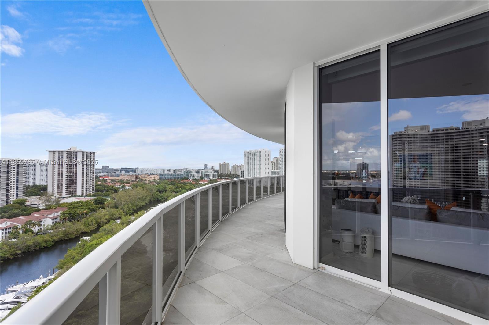 BELLINI AT WILLIAMS ISLAND - Residential