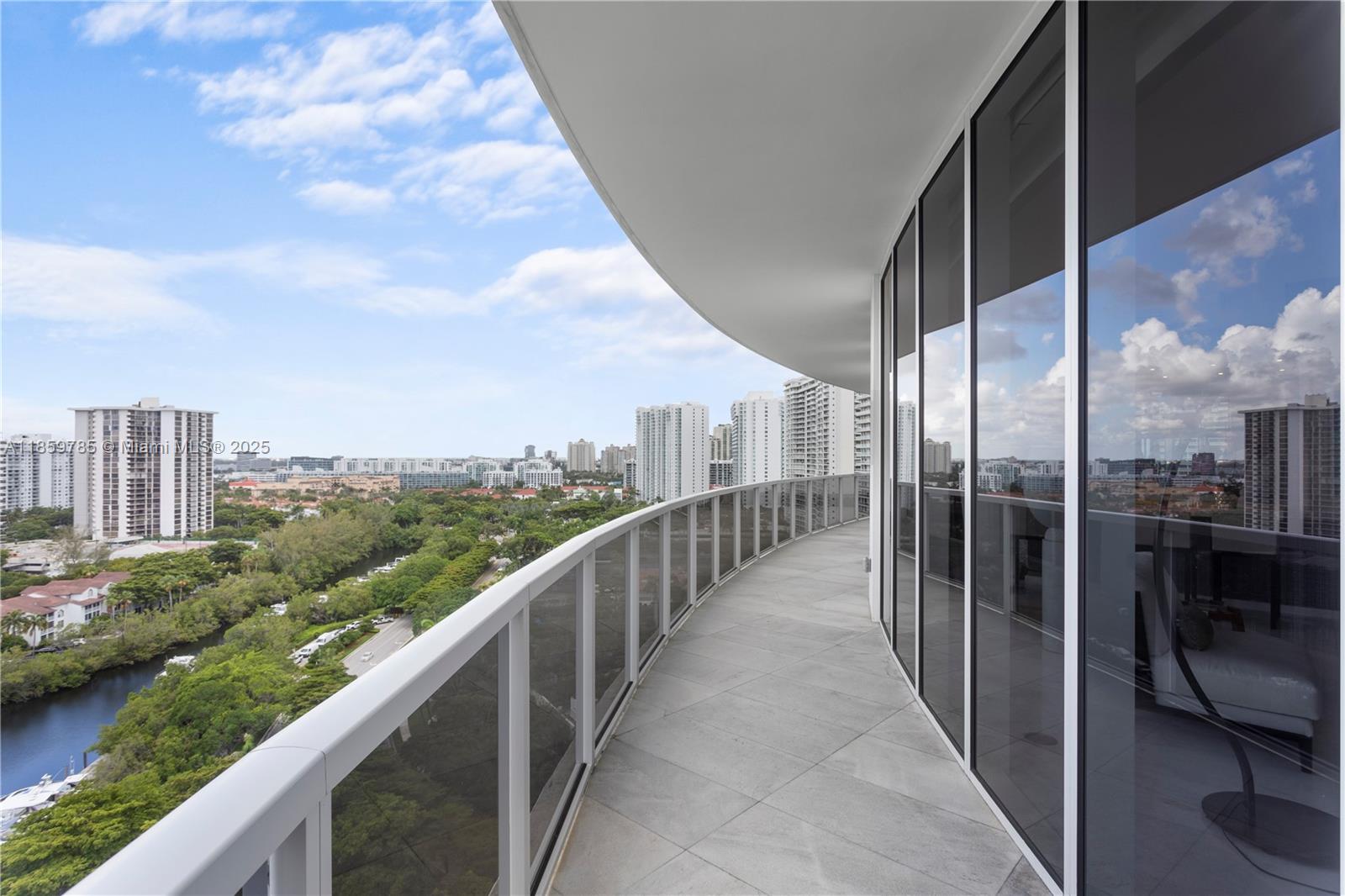 BELLINI AT WILLIAMS ISLAND - Residential