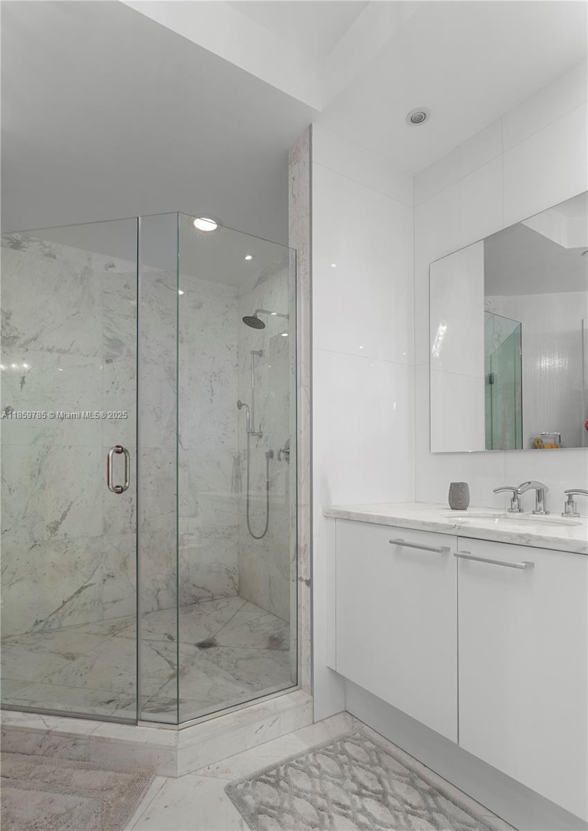 BELLINI AT WILLIAMS ISLAND - Residential