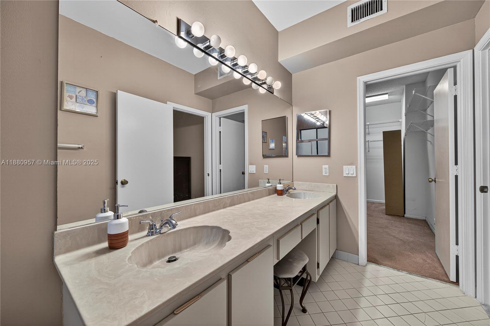 BRIDGEWATER CONDO - Residential